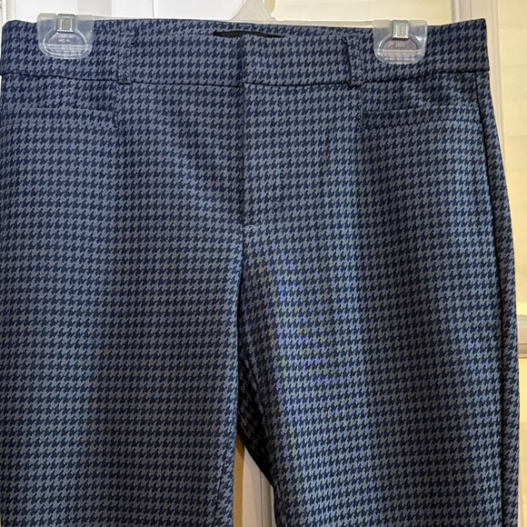 Banana Republic Blue Houndstooth Cropped Pants - Picture 5 of 7